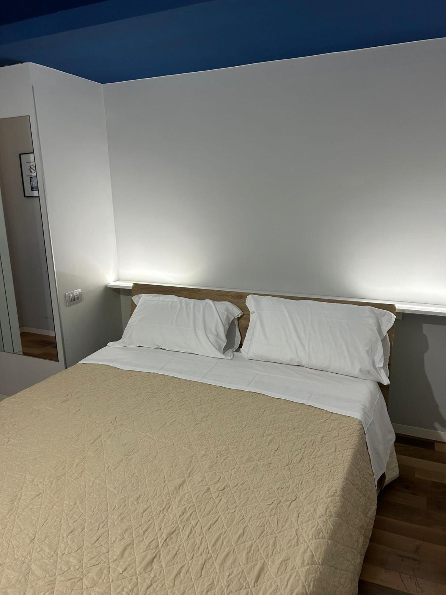 B&B Serangi - Il Piacere Di Sentirsi A Casa Cercola Buitenkant foto