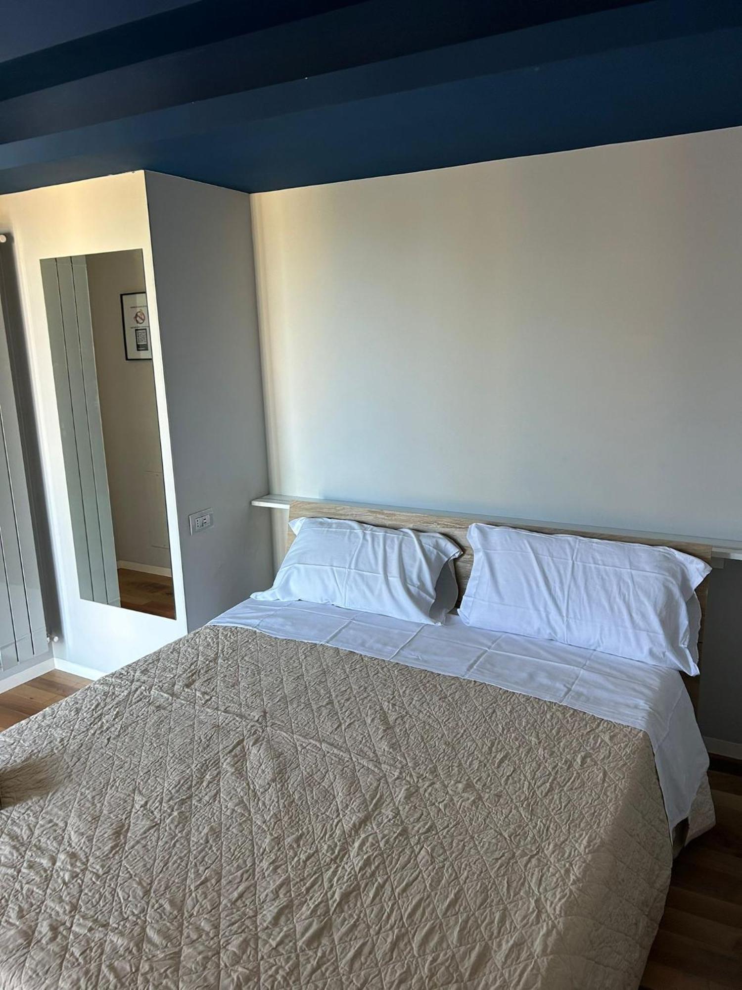 B&B Serangi - Il Piacere Di Sentirsi A Casa Cercola Buitenkant foto