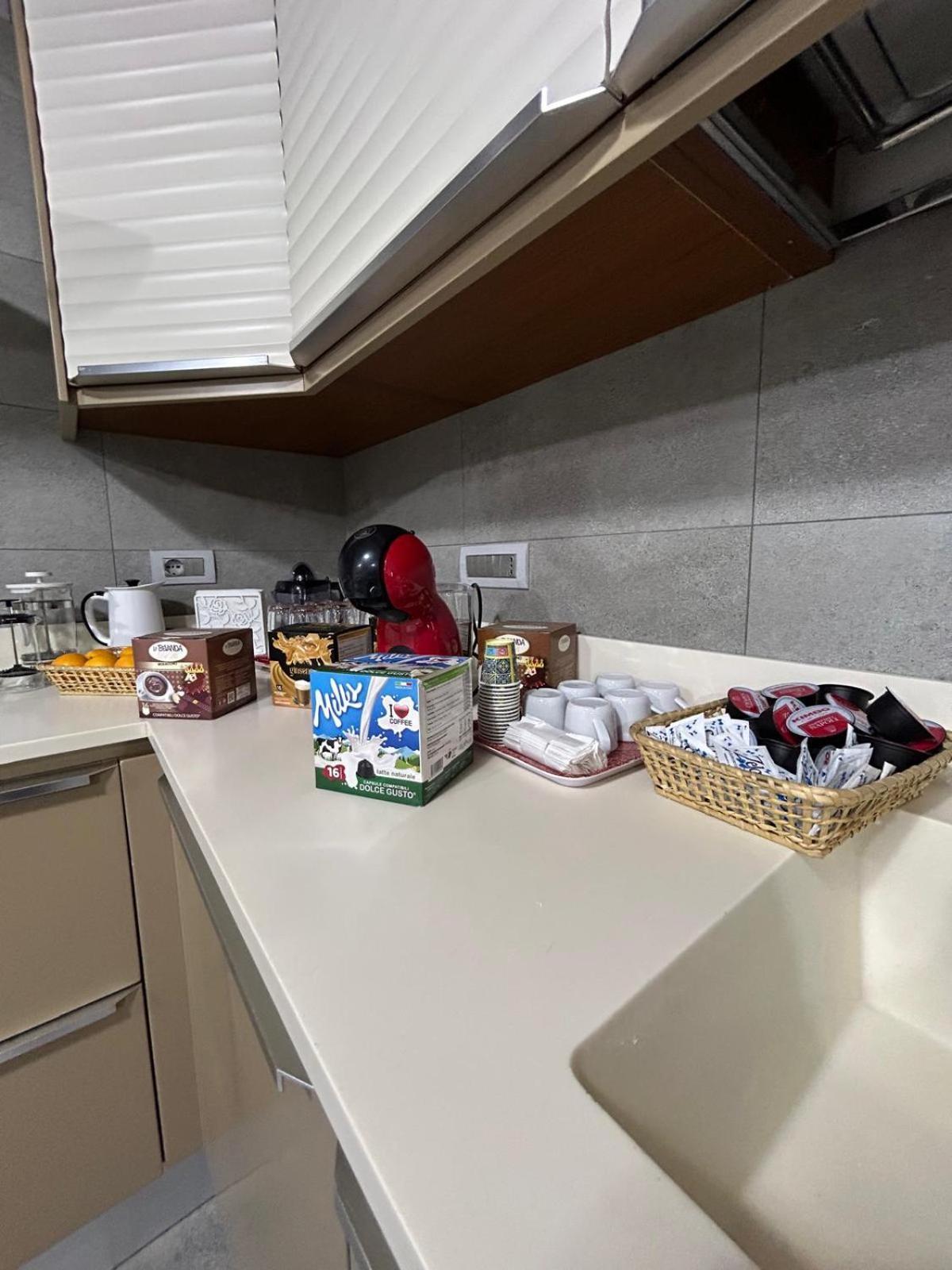 B&B Serangi - Il Piacere Di Sentirsi A Casa Cercola Buitenkant foto